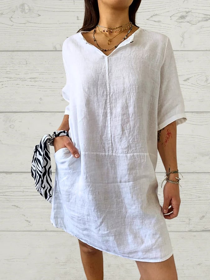 Women's casual V-neck dress with pockets in solid color